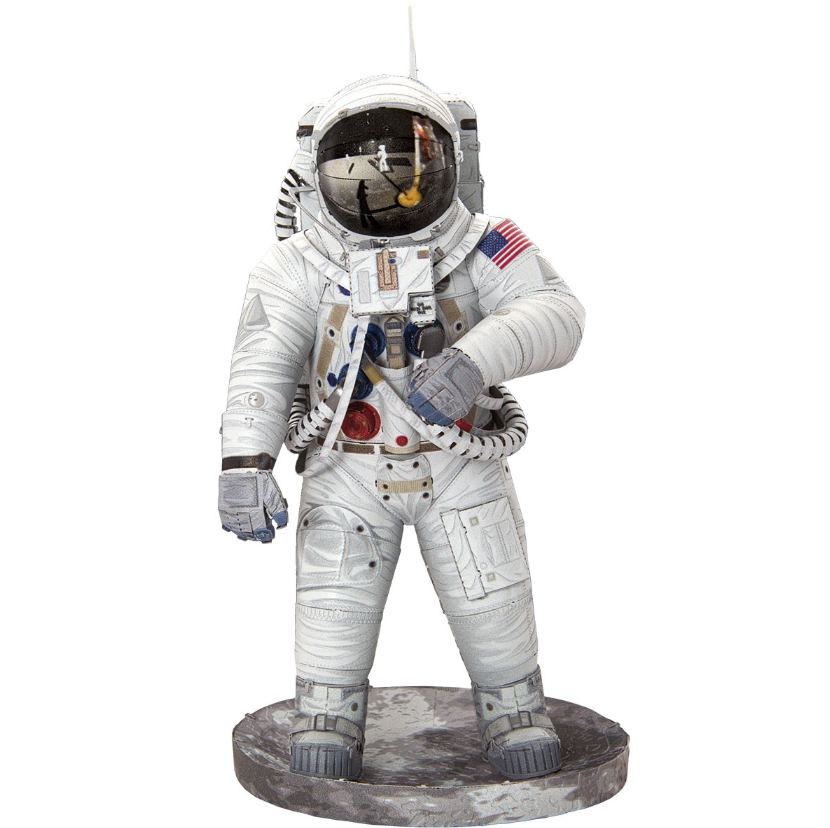 Metal Earth 3D Puzzle | Apollo 11 Astronaut