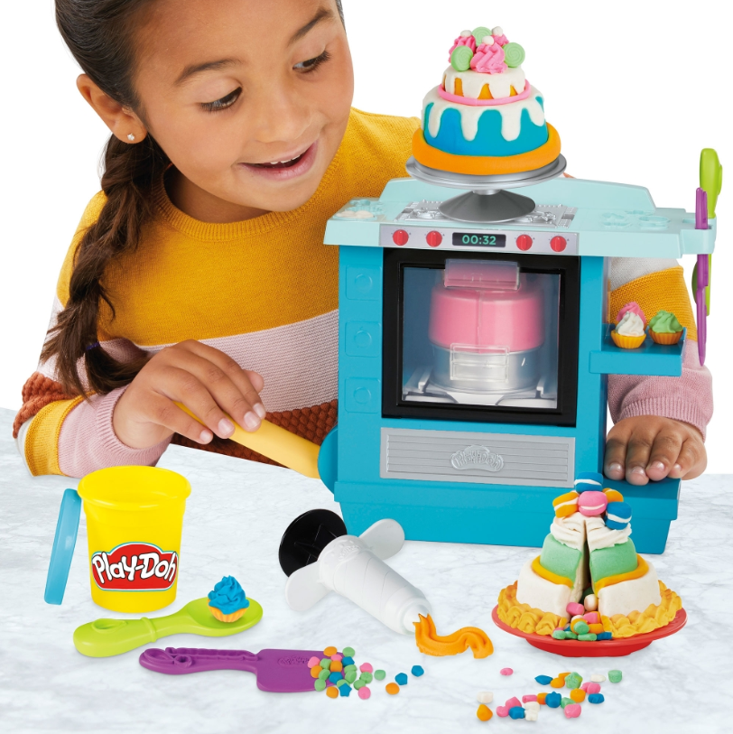 Play-Doh Kitchen Creations Rising Cake Oven | Sculpting Clay | 5-Cans